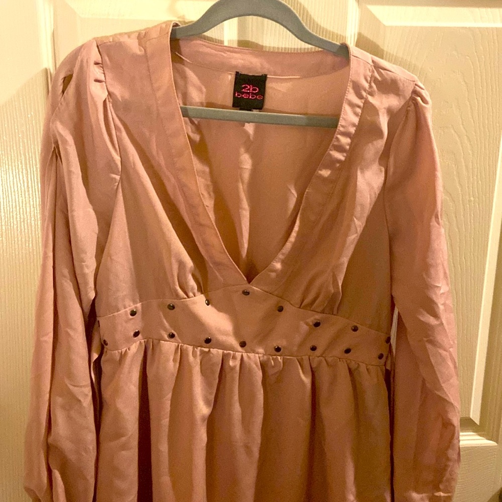 Pink dress, princess style, open sleeves